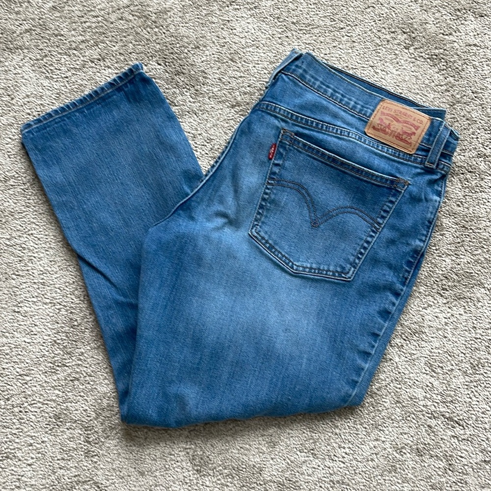 Levi’s Women’s Boyfriend Straight Leg Jeans Size 32